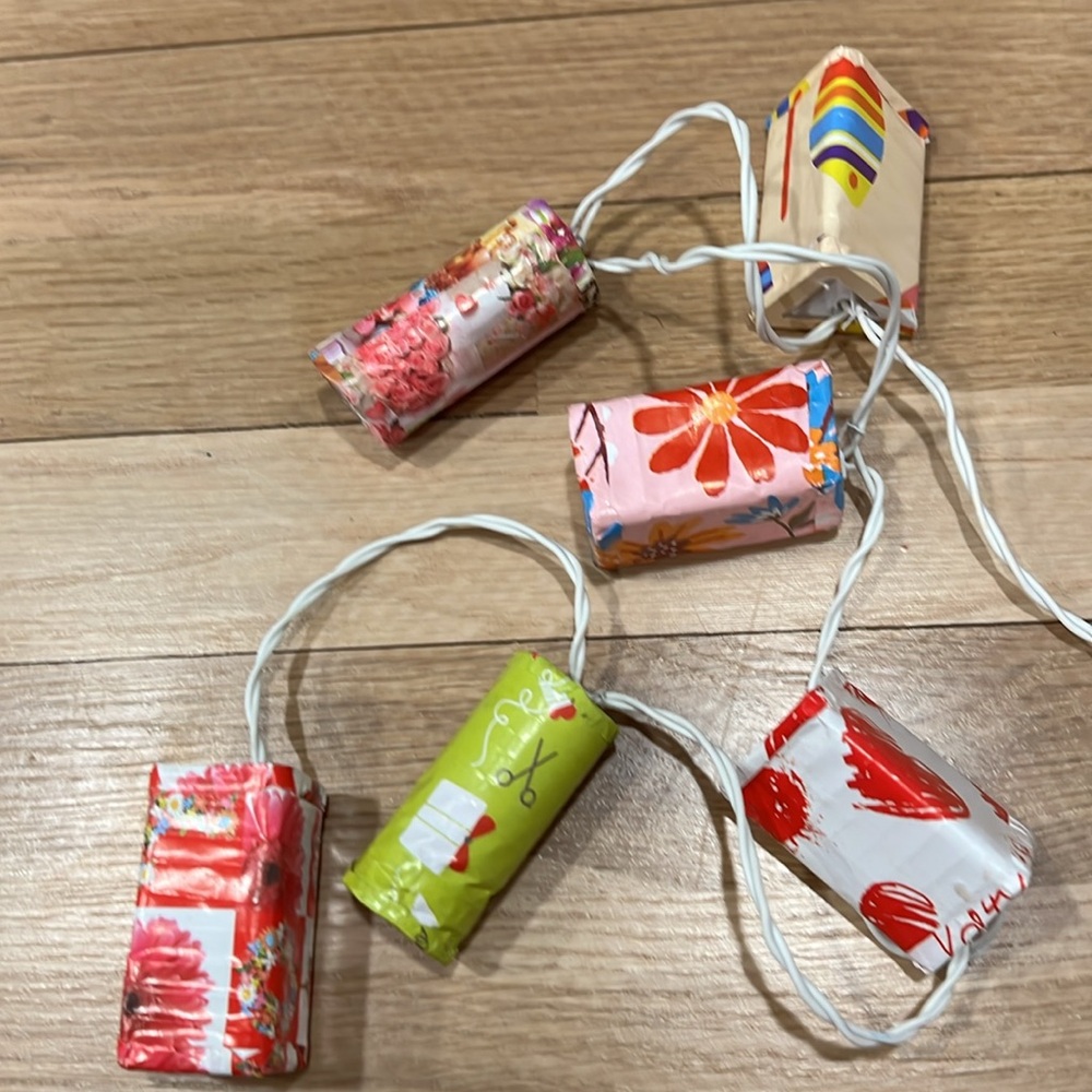 NWT String Lights / Paper Shapes Handmade - Picture 3 of 5